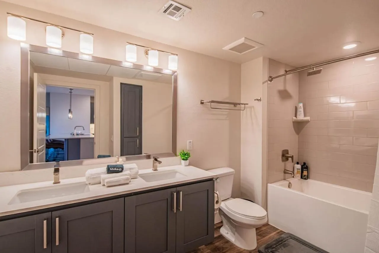 Stunning 2Br Kierland Common, Tpc Golf, Pool, Gym, W-D Apartment Scottsdale