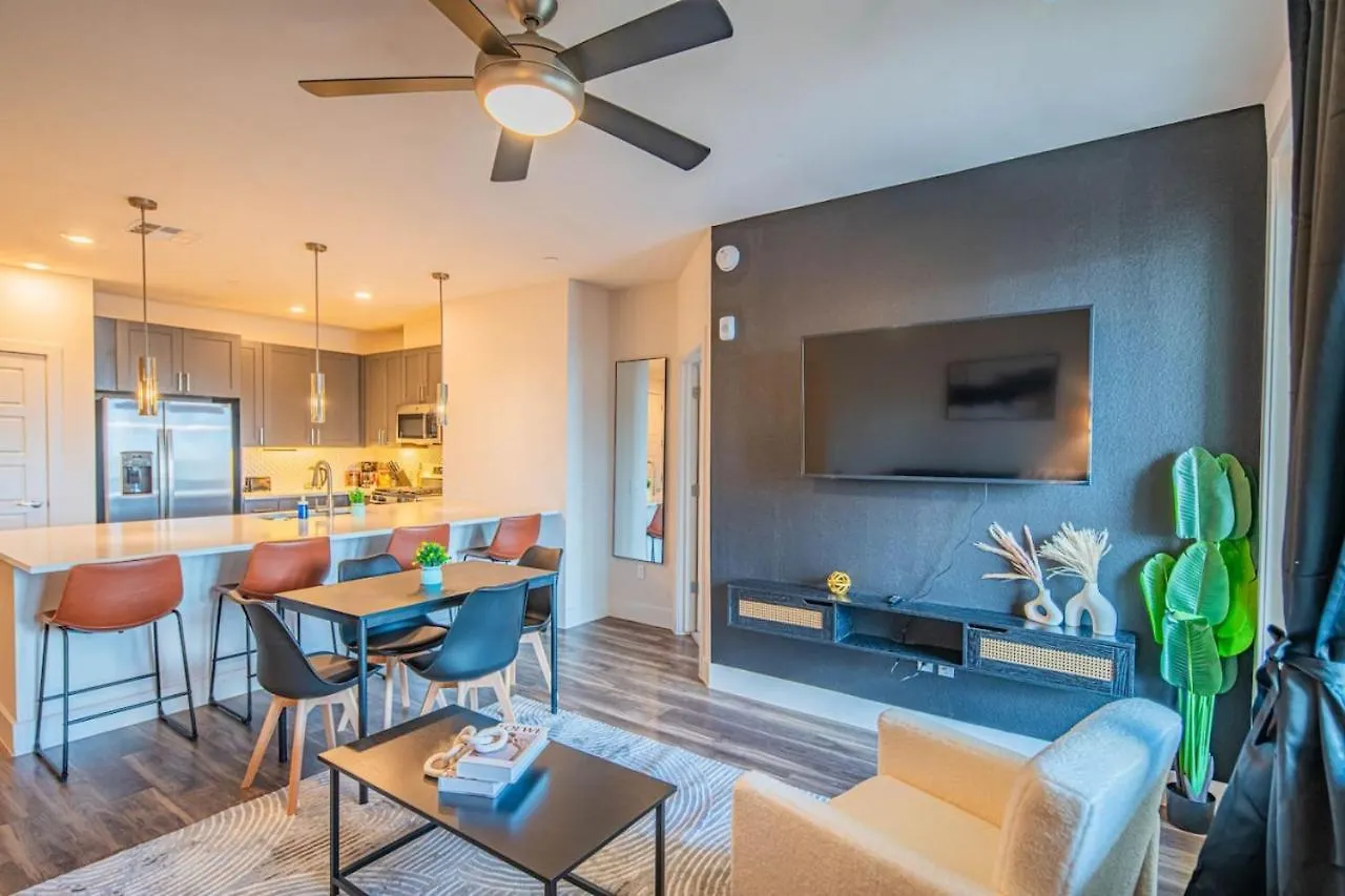 Stunning 2Br Kierland Common, Tpc Golf, Pool, Gym, W-D Apartment Scottsdale