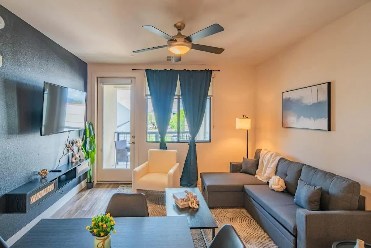 Stunning 2Br Kierland Common, Tpc Golf, Pool, Gym, W-D Apartment Scottsdale