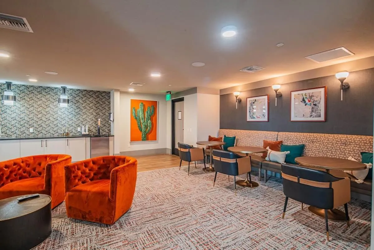 Stunning 2Br Kierland Common, Tpc Golf, Pool, Gym, W-D Apartment Scottsdale