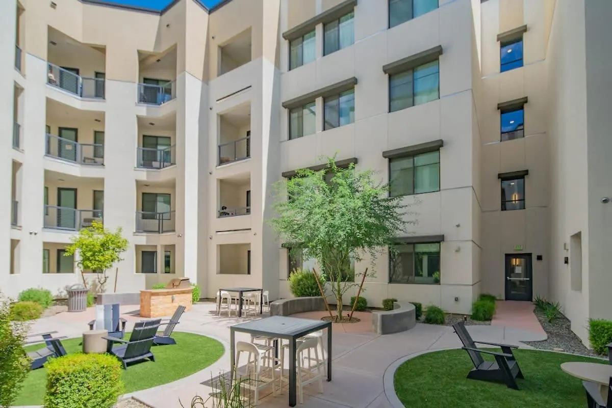 Stunning 2Br Kierland Common, Tpc Golf, Pool, Gym, W-D Apartment Scottsdale