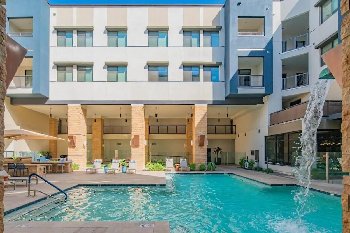 Stunning 2Br Kierland Common, Tpc Golf, Pool, Gym, W-D Apartment Scottsdale